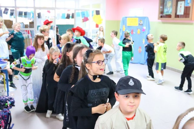 b_1024_768_0_00_images_2023_2024_Swietlica_Bajkowe_Swieto_402321159_805315651396385_3471584687682895862_n